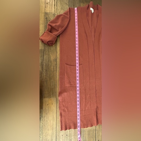 DEBUT Fall Rust Orange Soft cardigan Pockets Side slits Closet Staple Sz S - Picture 3 of 8